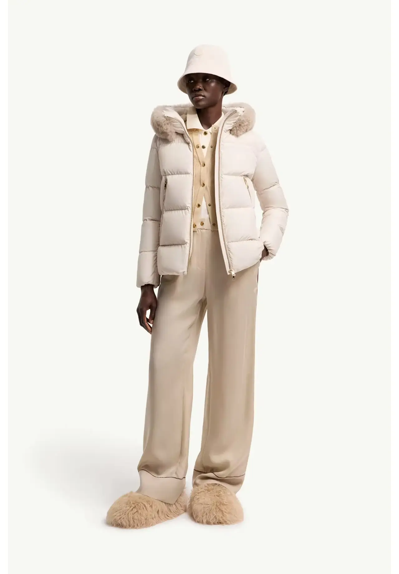 Laichefur Short Down Jacket