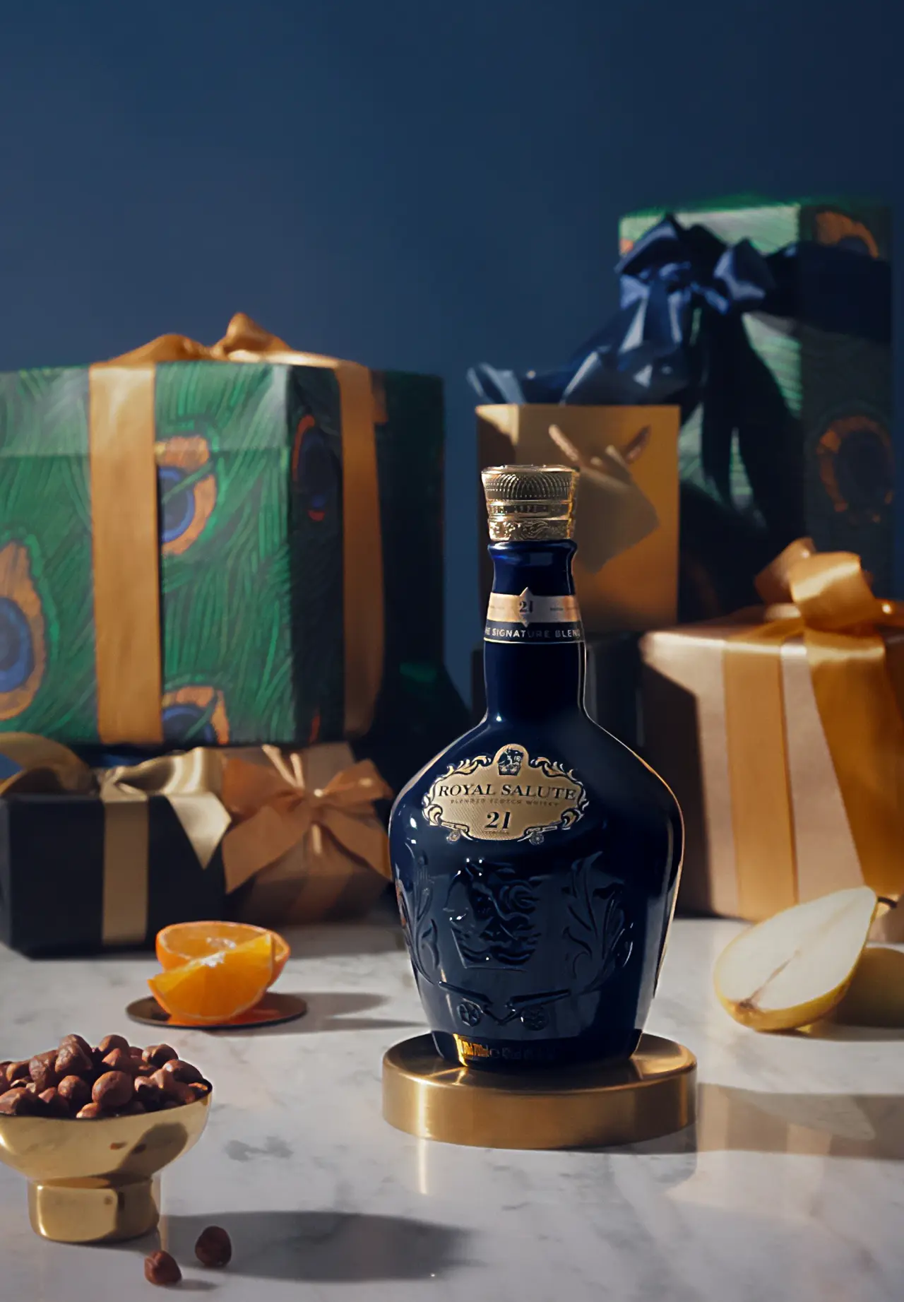 ローヤルサルート21年 シグネチャーブレンド 700ml | Matsuya Ginza