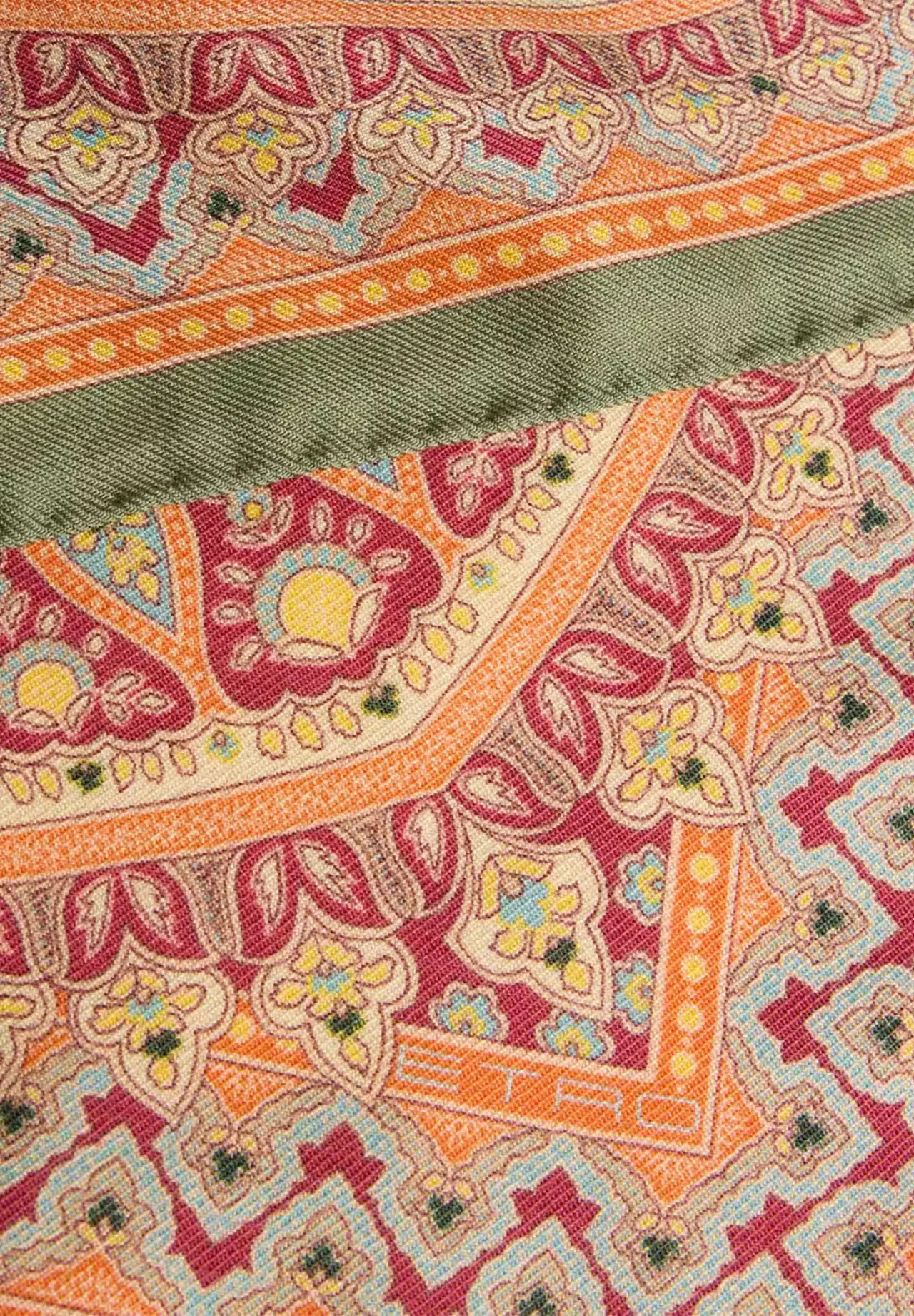 Engineered Print Wool＆Silk Shawl