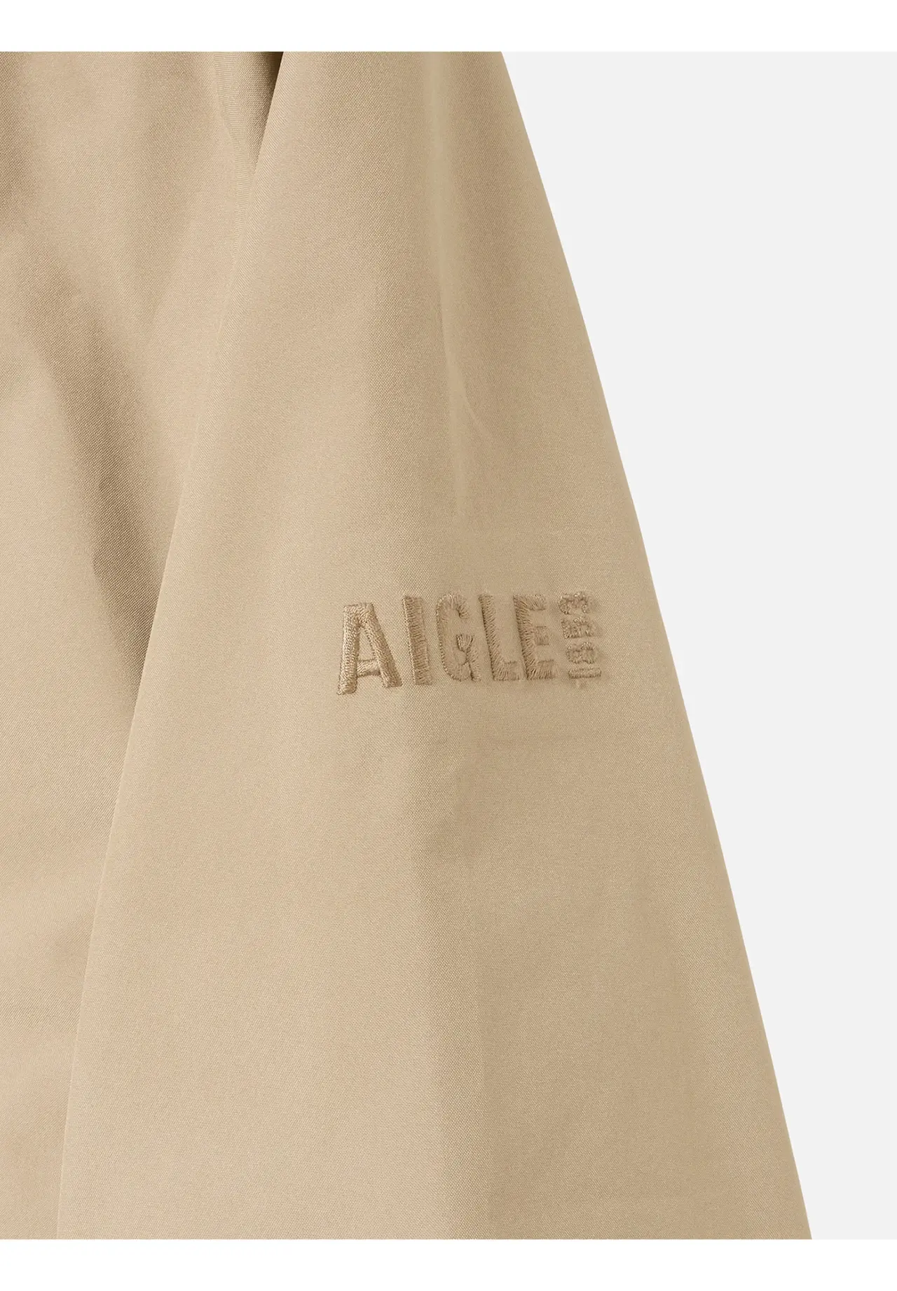 GORE-TEX 中长款风衣 / 可拆卸帽子