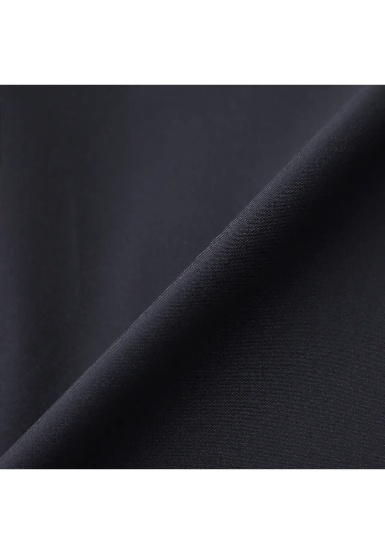 双层 Solotaffeta 面料大衣（可水洗 / 防泼水 / 抗皱）
