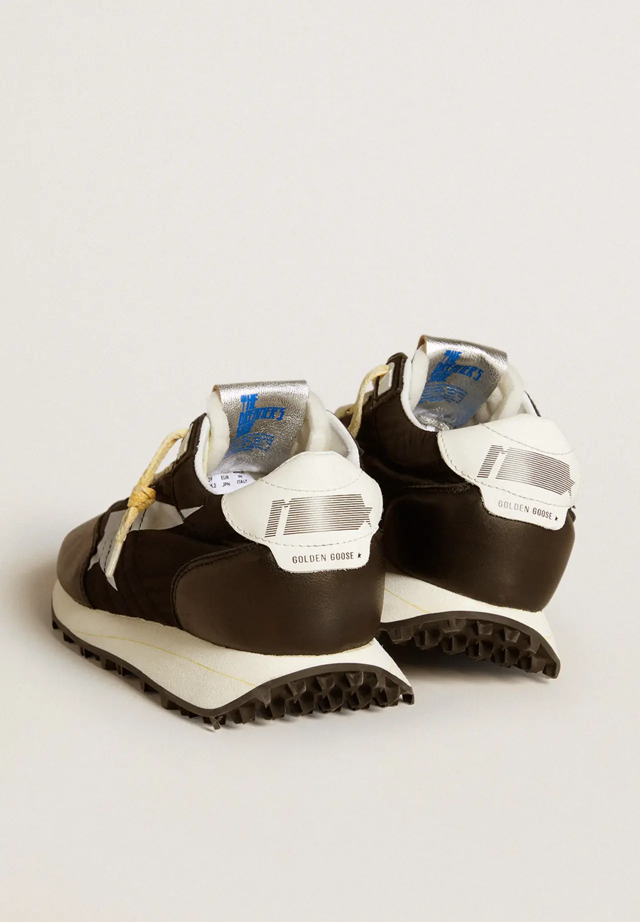 Women's Marathon sneakers with black nylon upper and white star