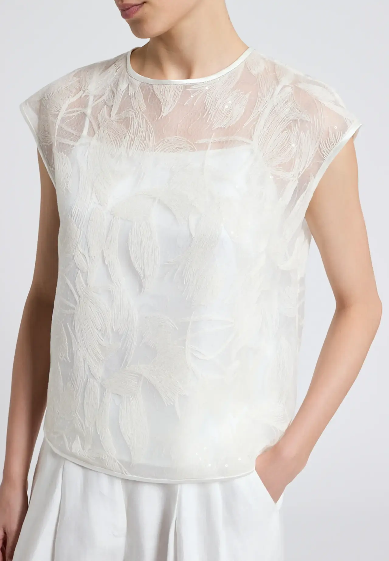 Sequin Leaf Embroidery Tank Top Shirt