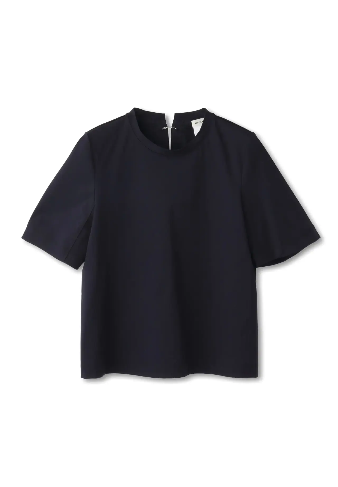 パールボタン Tシャツ