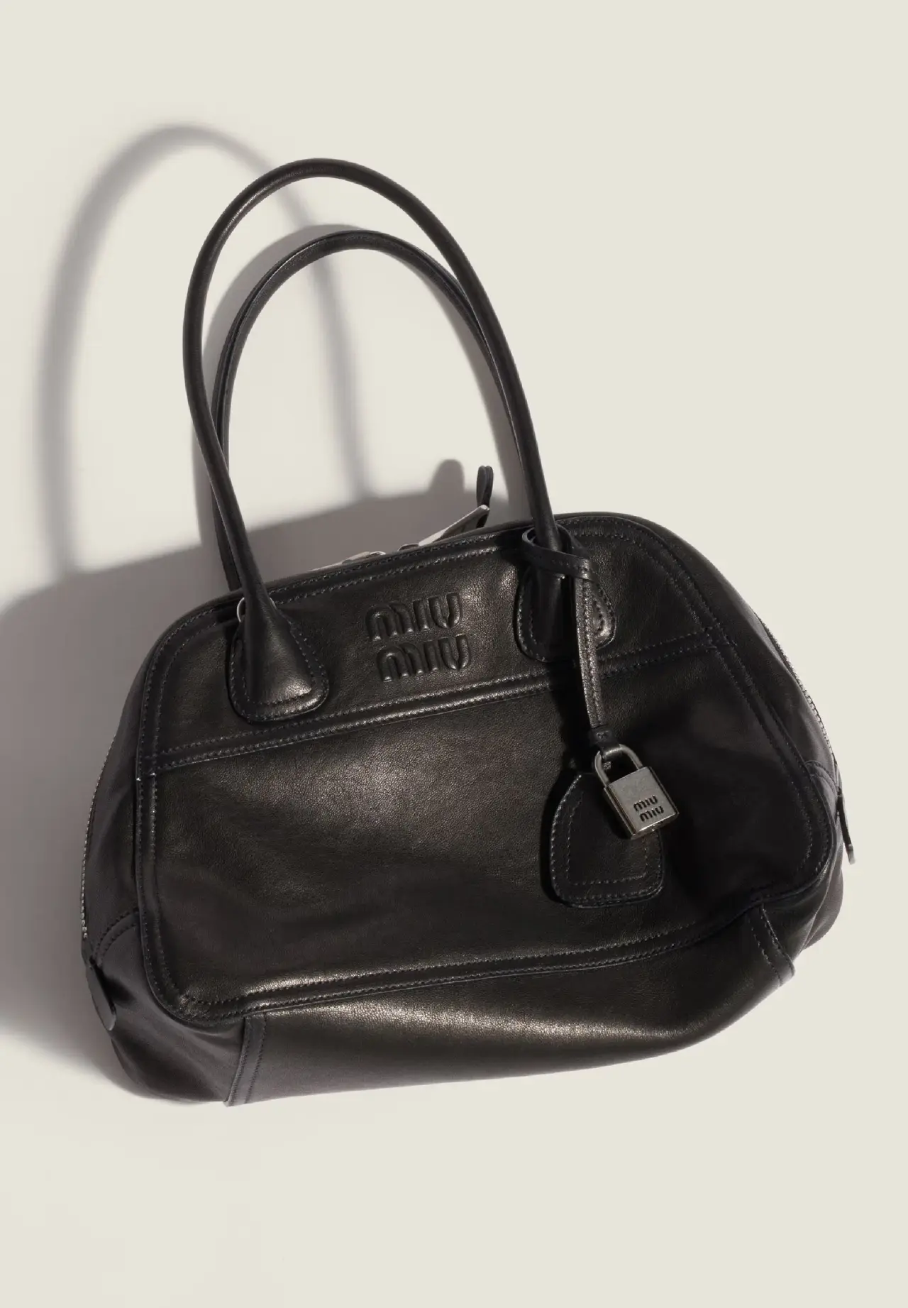 通販 Leather bag miumiu ナッパレザー Nappa leather bag miumiu