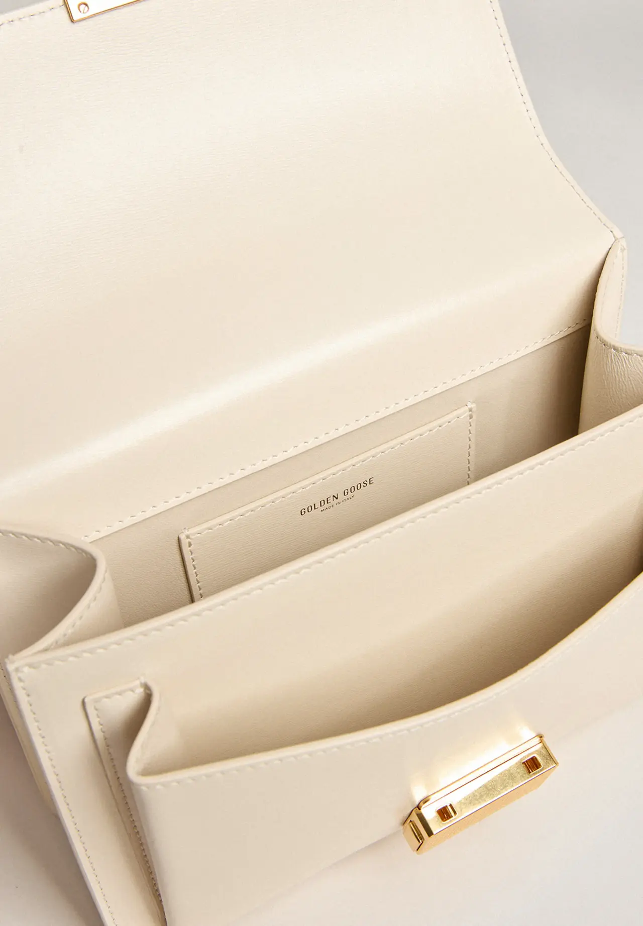 Venezia Bag ボーデッドレザー（バター）＆ゴールドディテール