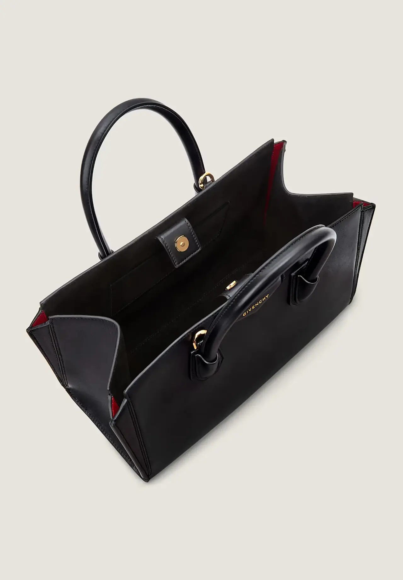 Small Antigona Catchall Bag in Shiny Grained Leather