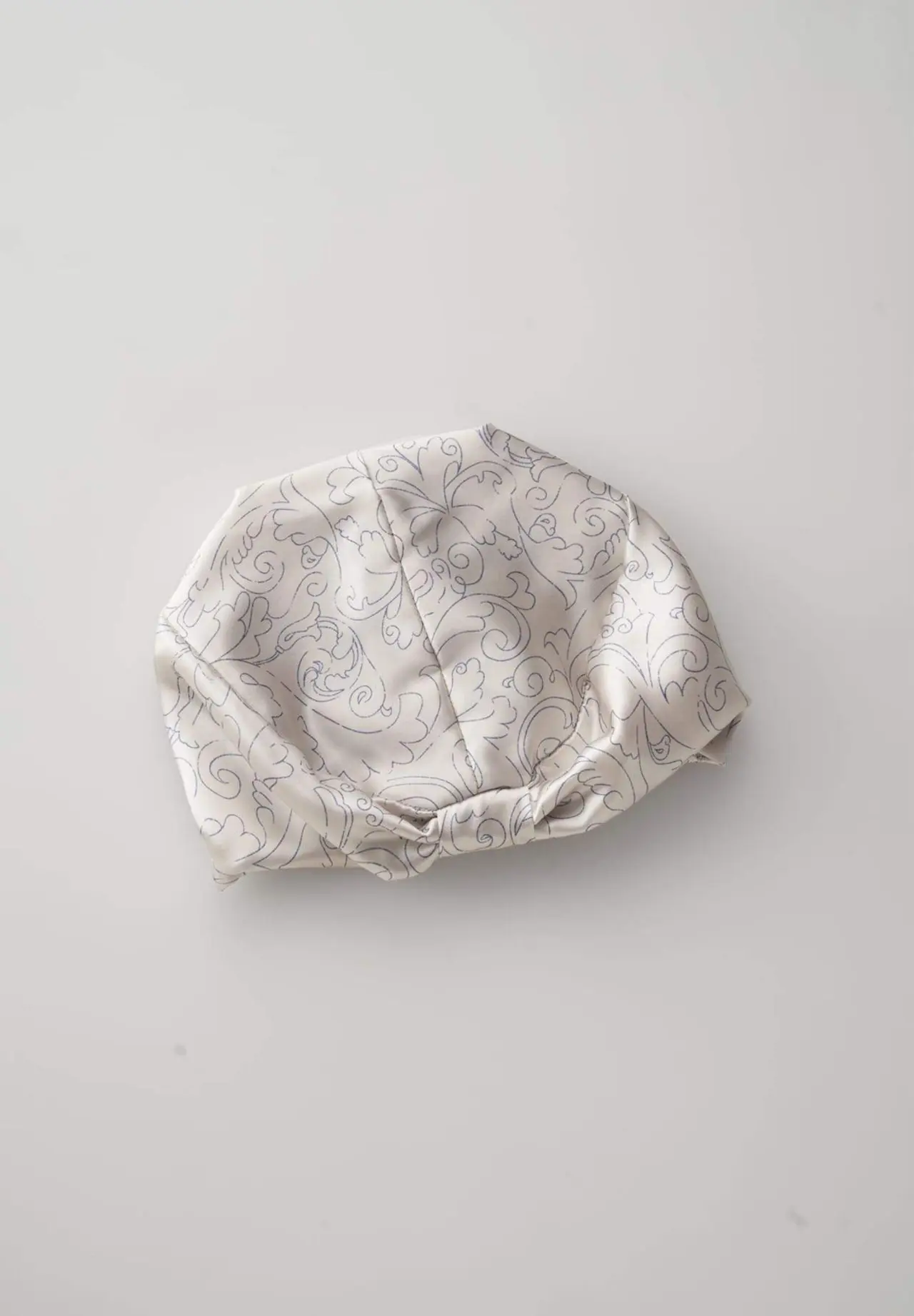 Interiors Like Silk Cap