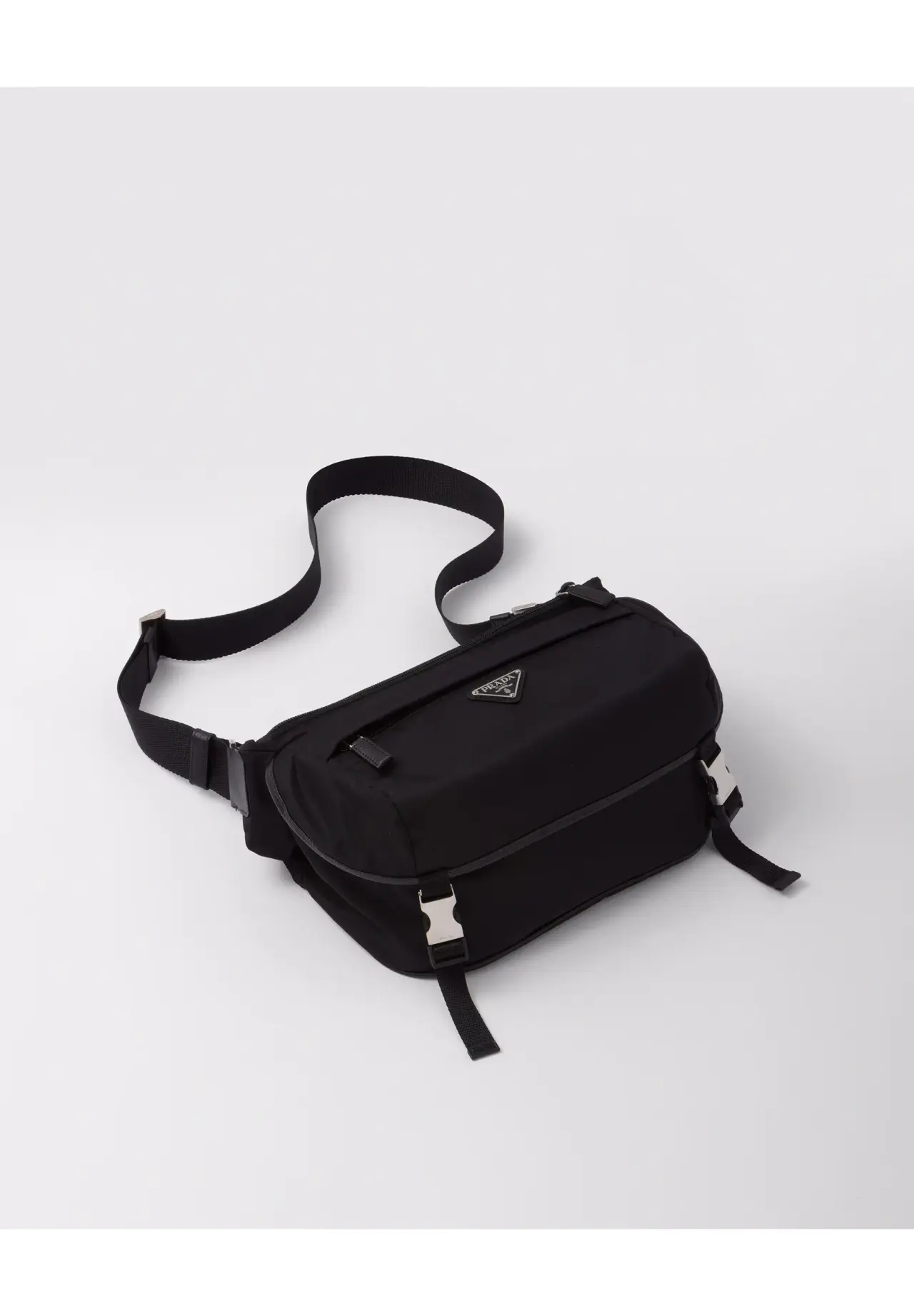Re-Nylon × Saffiano 皮革单肩包