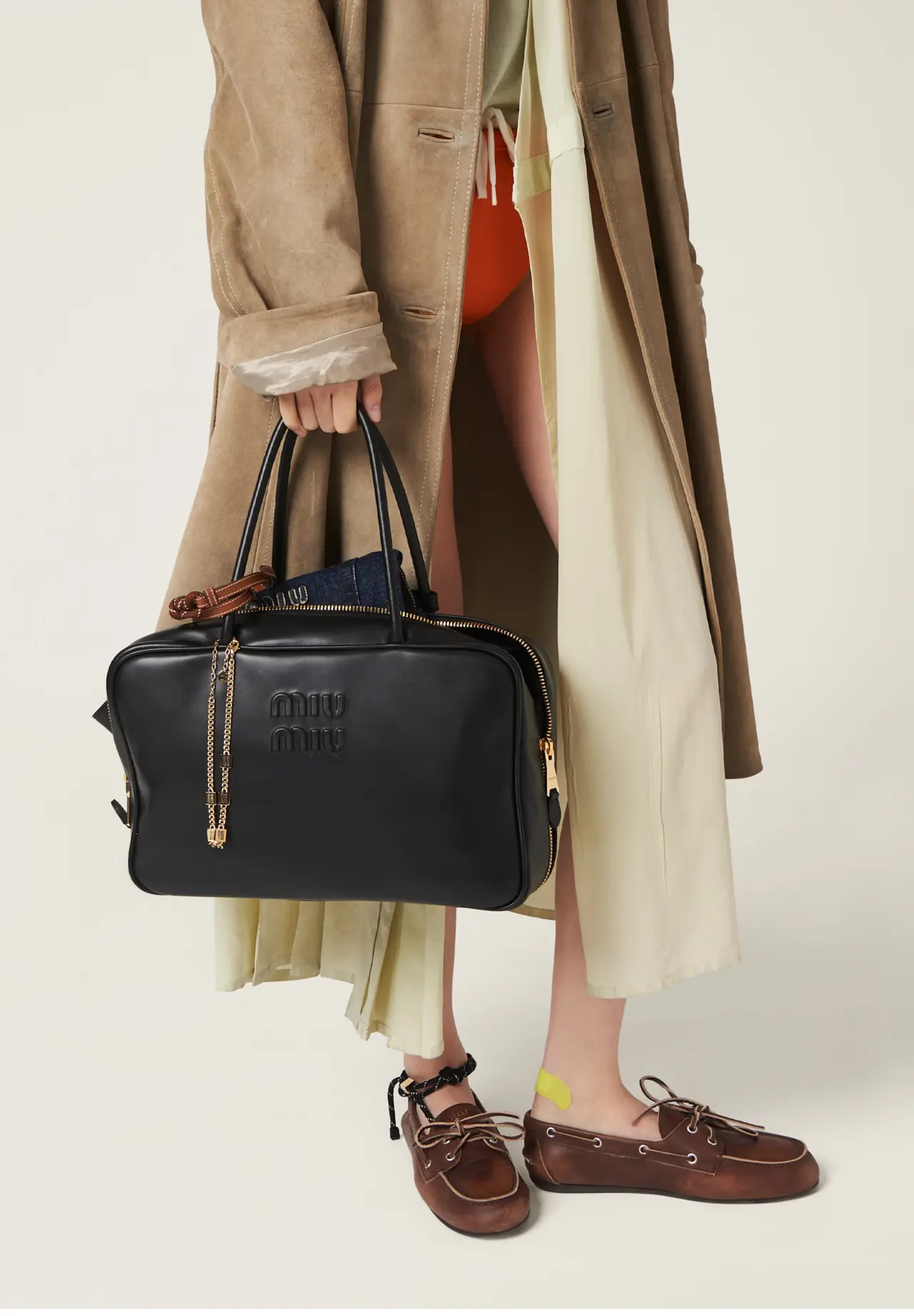 レザー ボー バッグ 5BB117 2CRW F0002 V MON | Matsuya Ginza