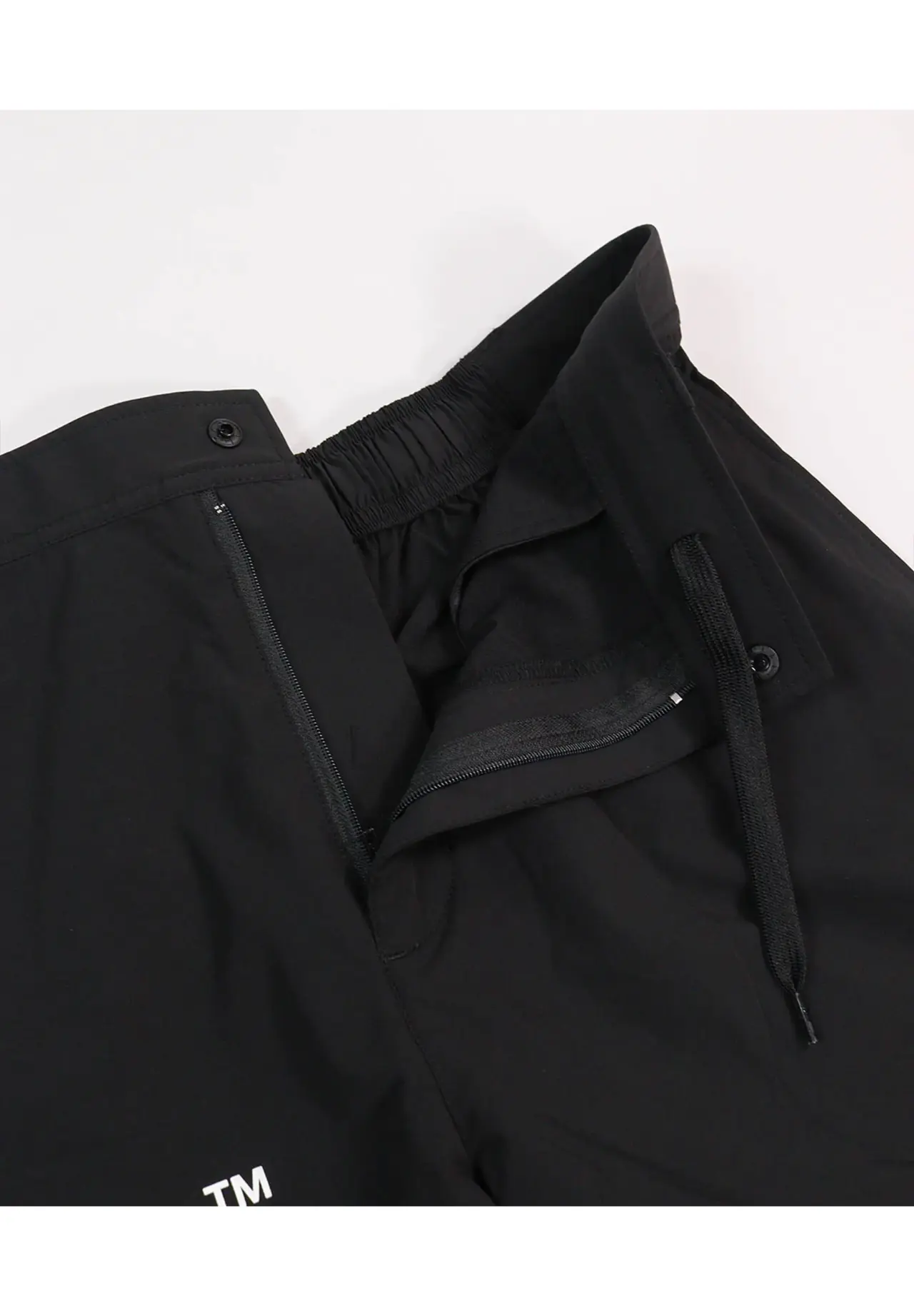 Water-Repellent Shorts (NEW ERA® Collaboration)