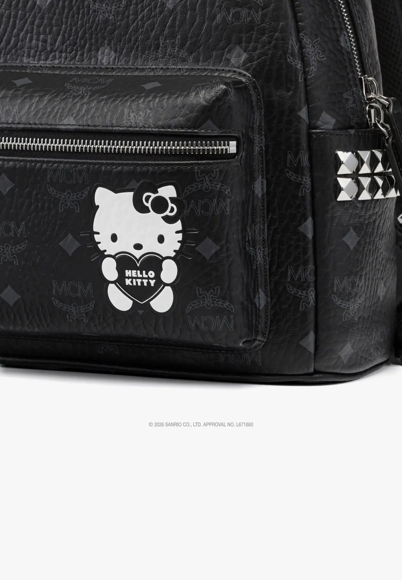 MCM x HELLO KITTY Stark サイドスタッズ バックパック | Matsuya Ginza