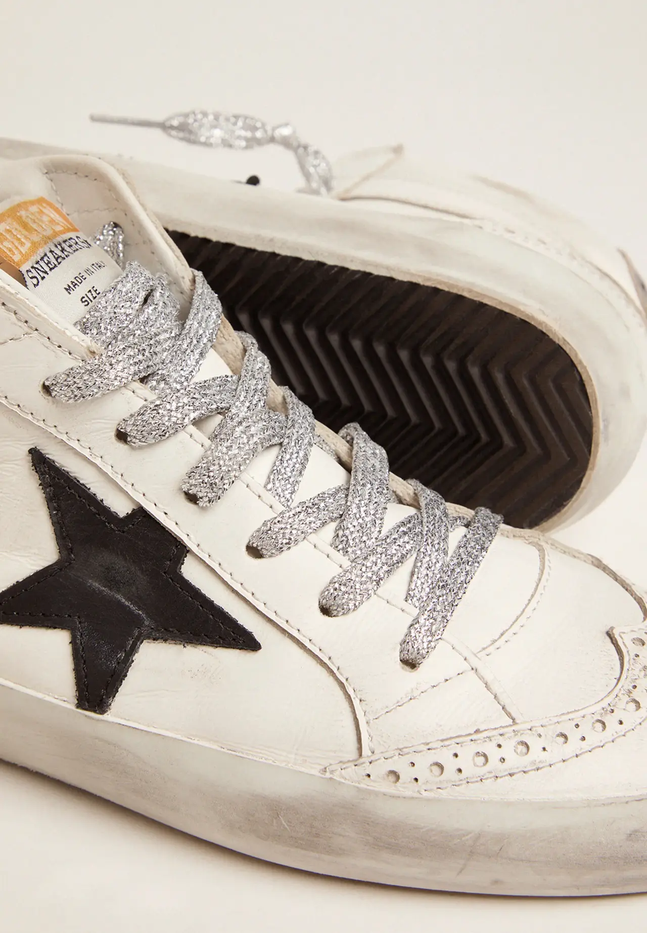 Mid Star 金属光泽后跟亮片鞋带运动鞋