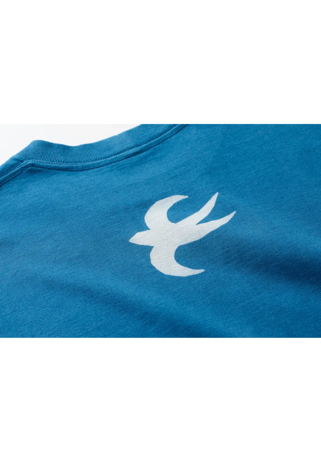 BUAISOU 「銀座のつばめ」Tシャツ ライトインディゴ