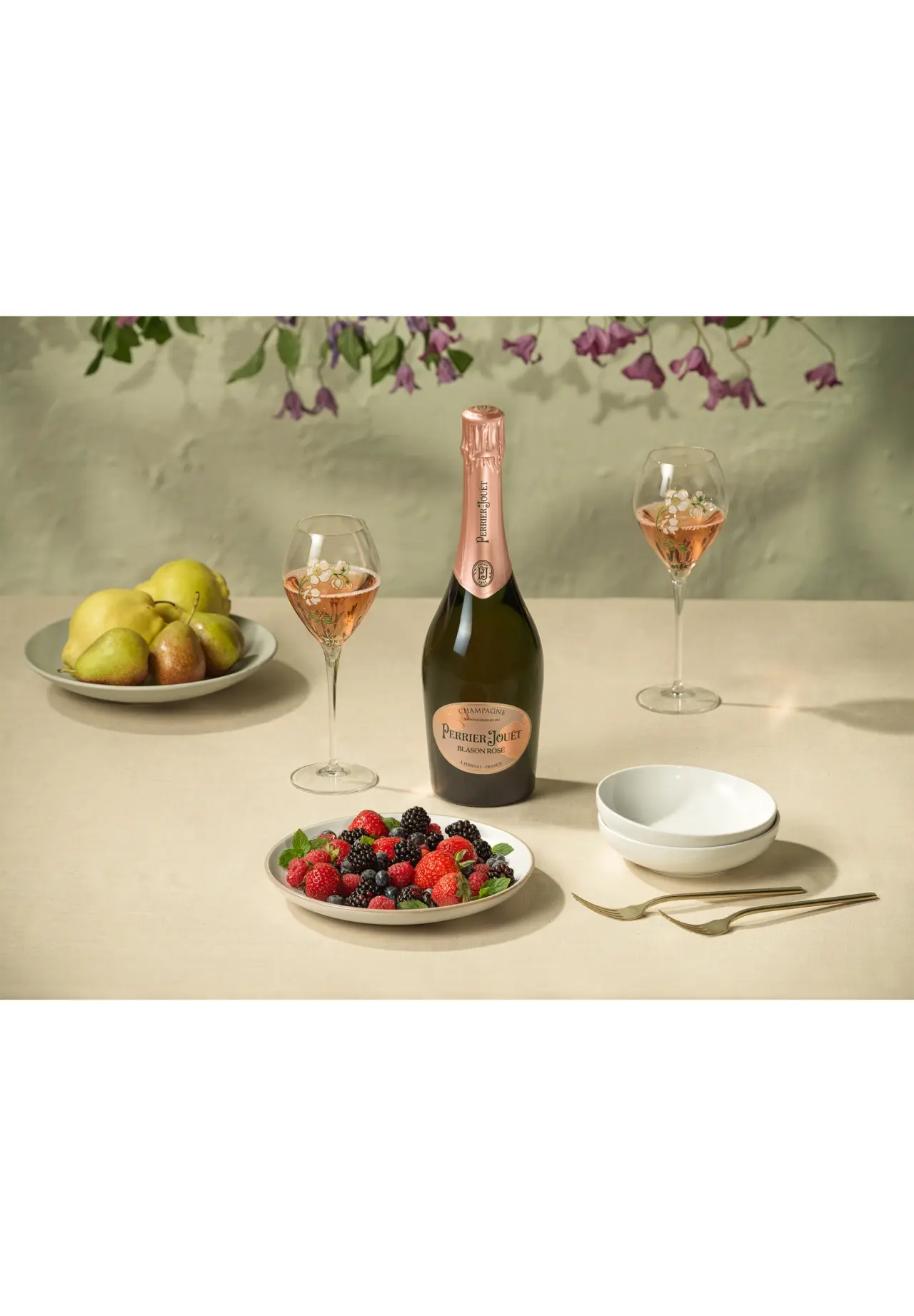 巴黎之花 布拉宗桃红香槟 750ml（Perrier-Jouet Blason Rose 750ml）