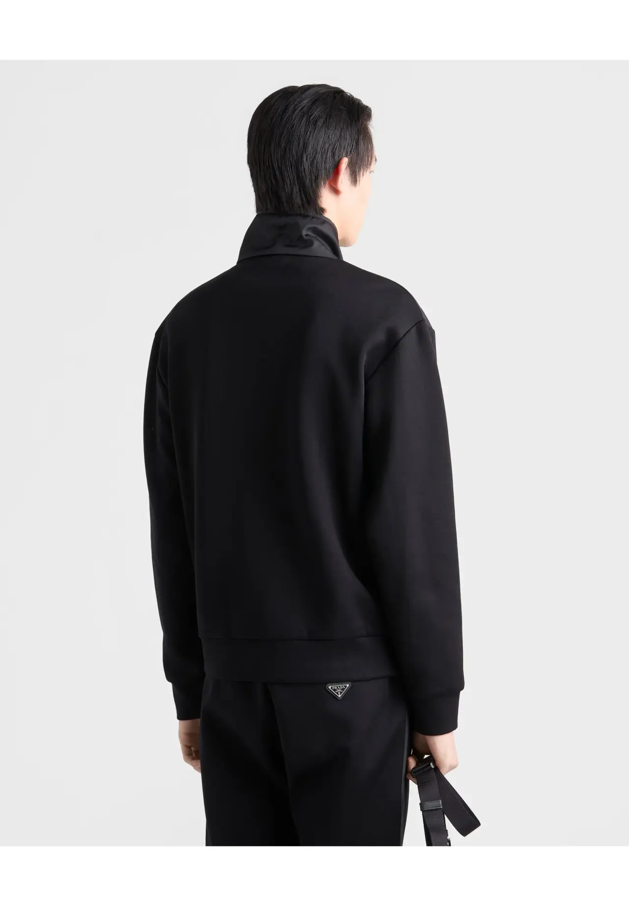 コットンフリース ファスナー開閉式 ジャケット Re-Nylonのディテール付