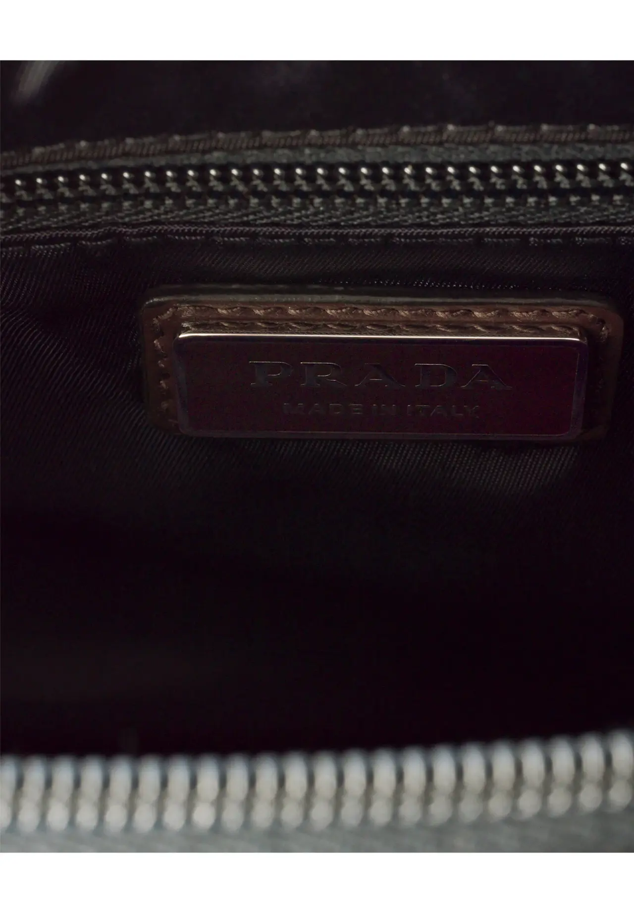Prada Speedlock Re-Nylon × 皮革单肩包