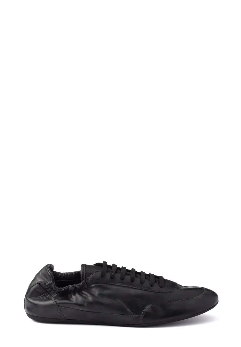 Collapse leather sneakers