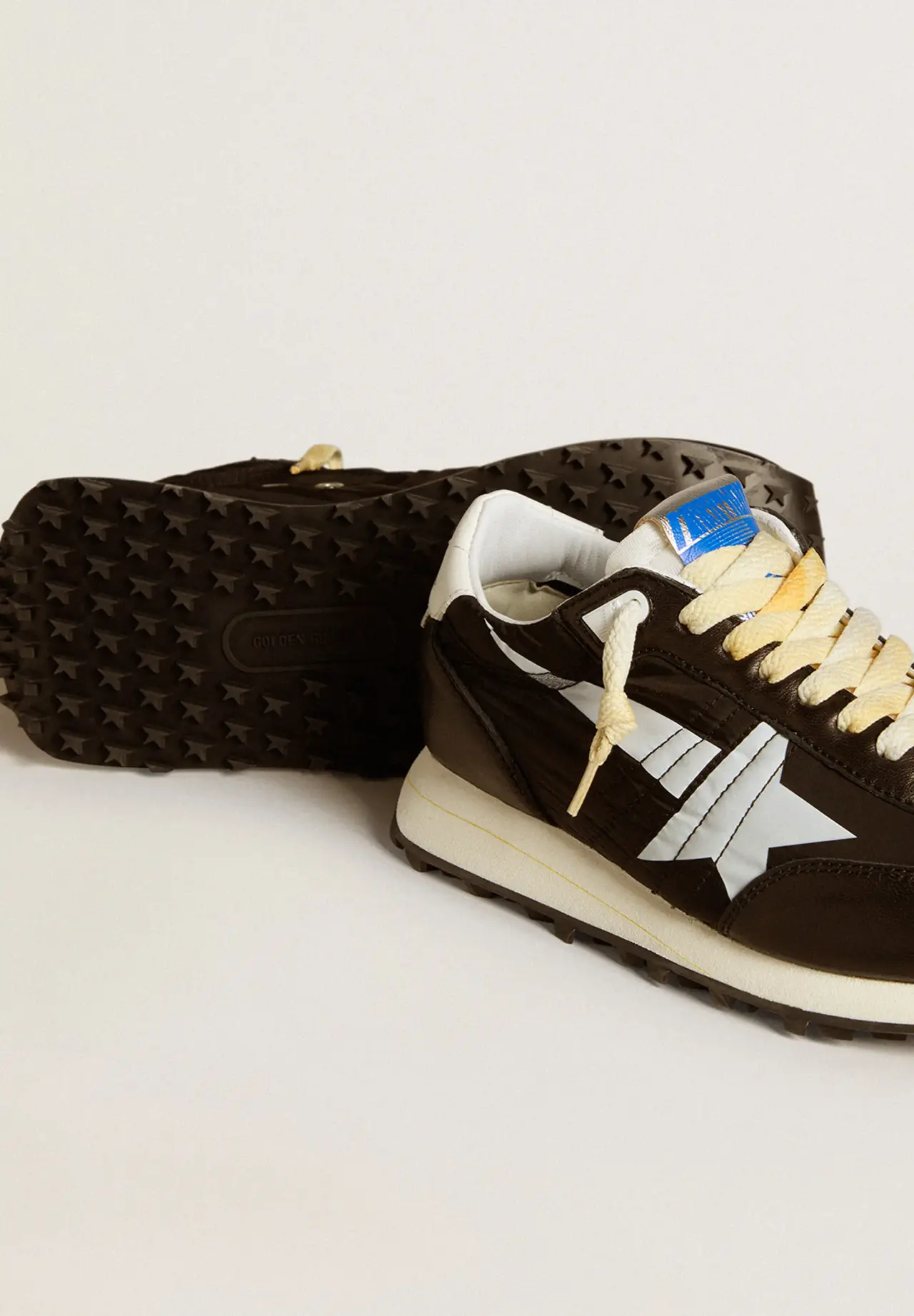Women's Marathon sneakers with black nylon upper and white star