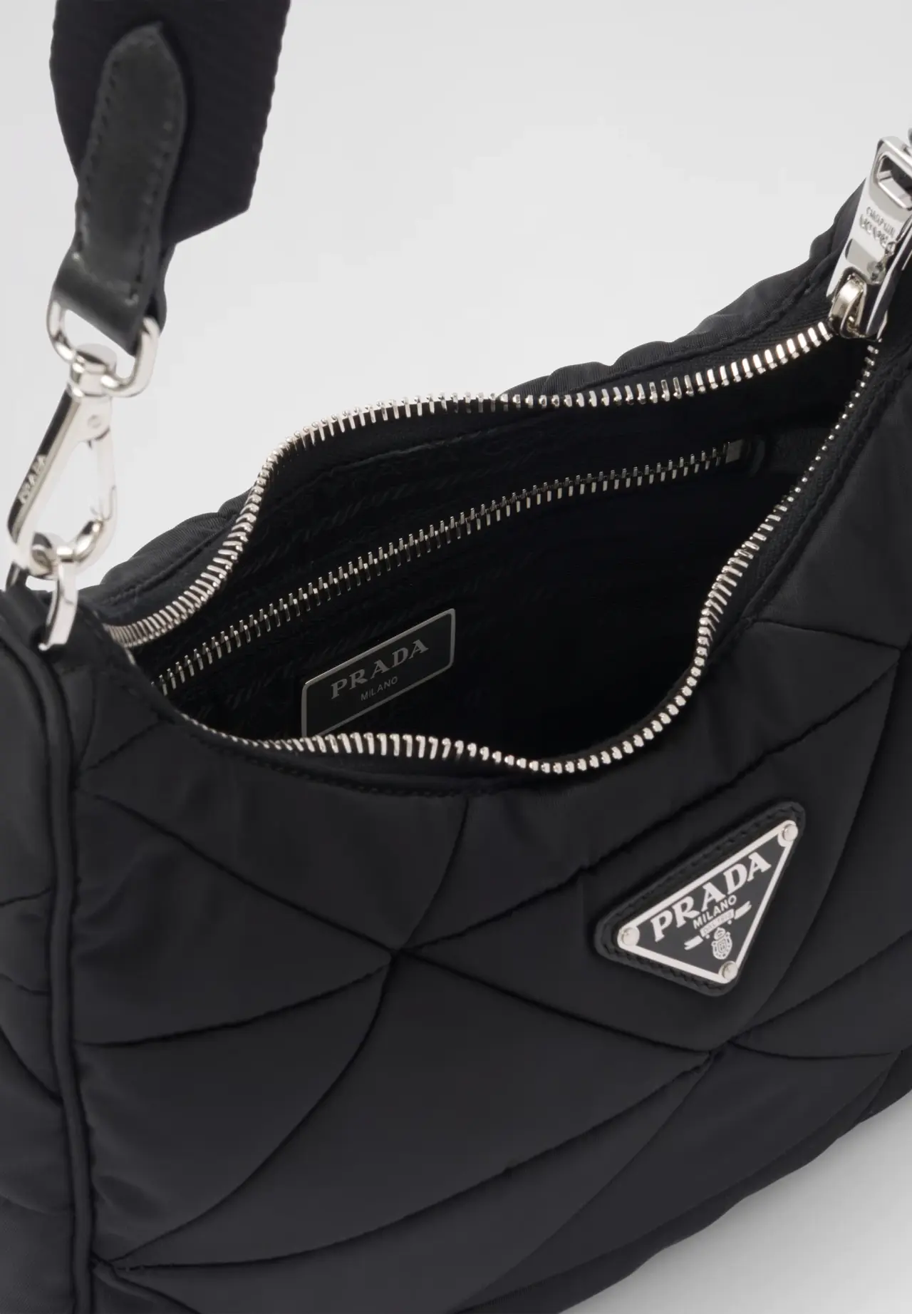 Padded Re-Nylon shoulder bag 1BC151 RDJN F0002 V B9O