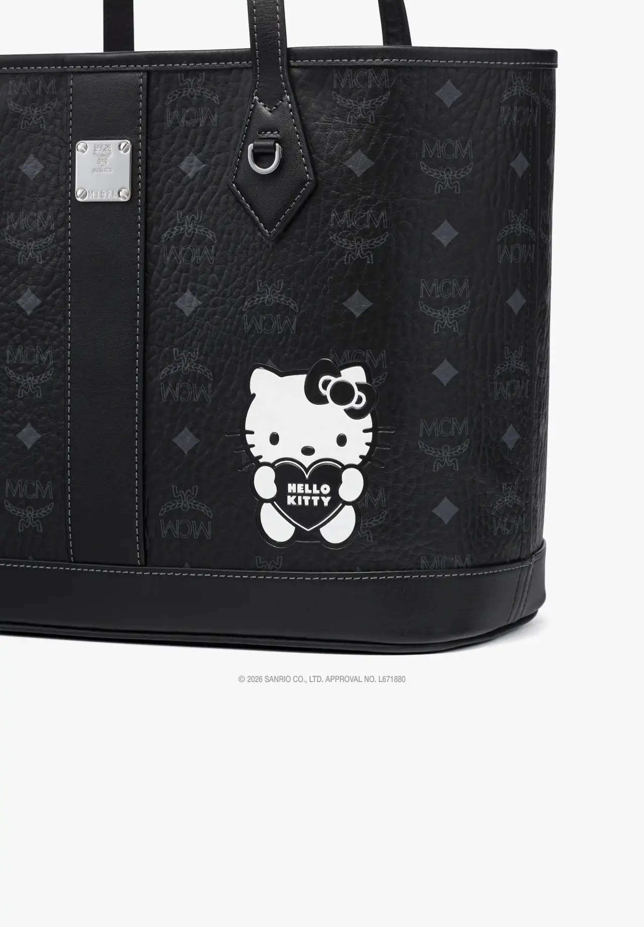 MCM x HELLO KITTY Liz ショッパーバッグ | Matsuya Ginza