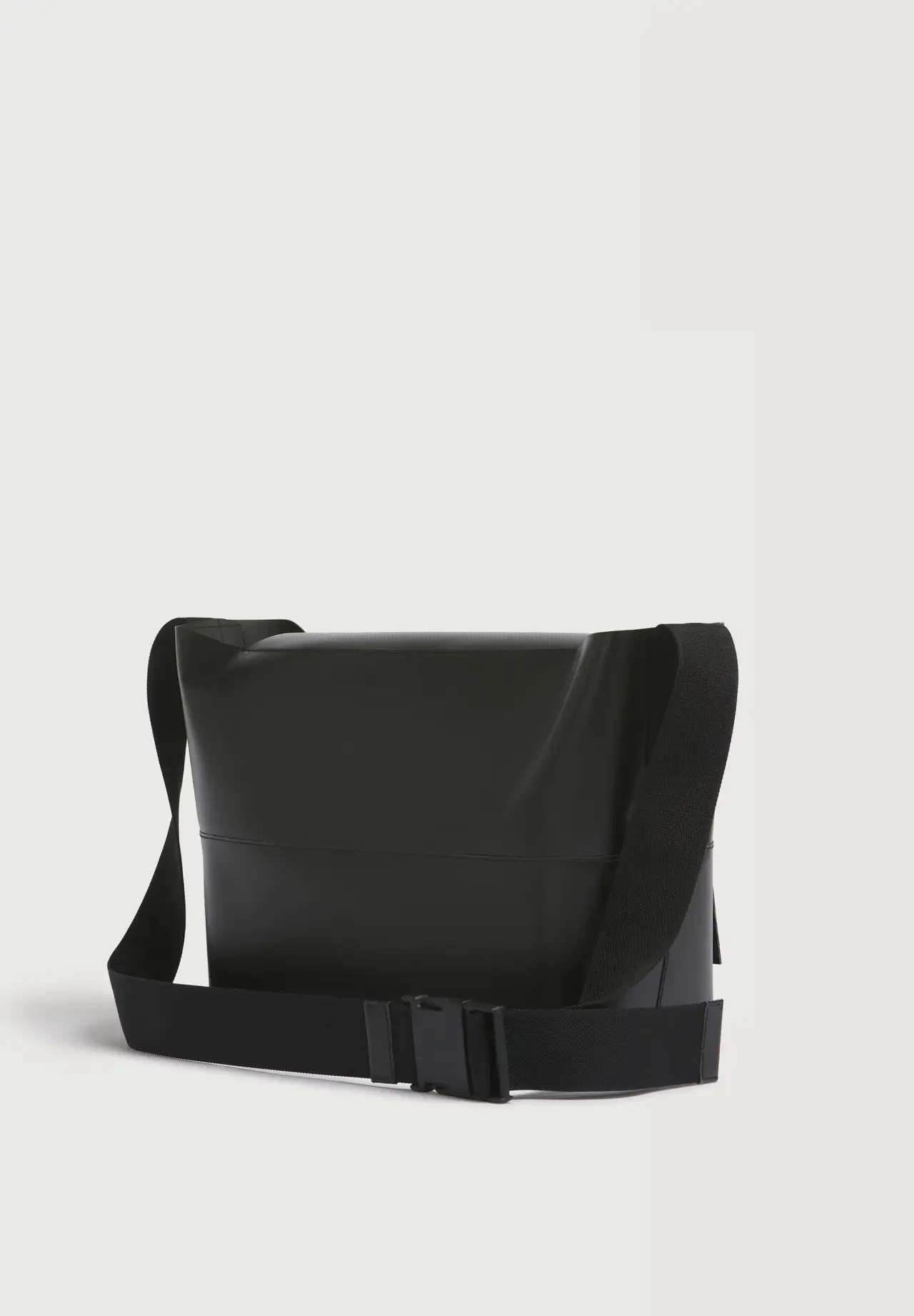 TRIBECA MESSENGER バッグ
