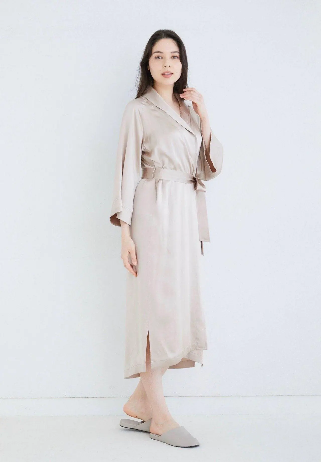 Silk Gaun Pink Beige