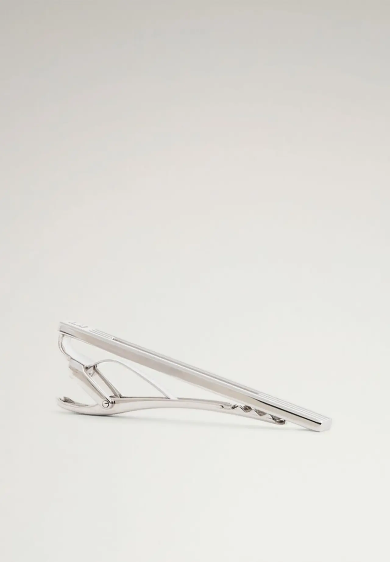 LEAD CUT OUT TIE BAR, R
