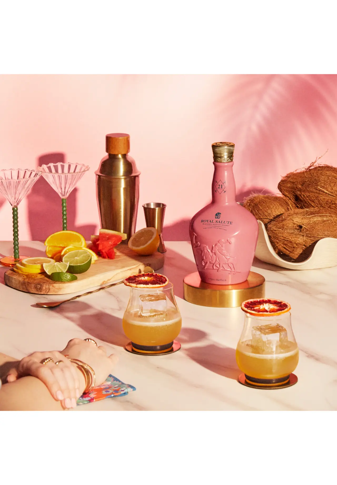 ローヤルサルート21年 マイアミ ポロ エディション 700ml | Matsuya Ginza