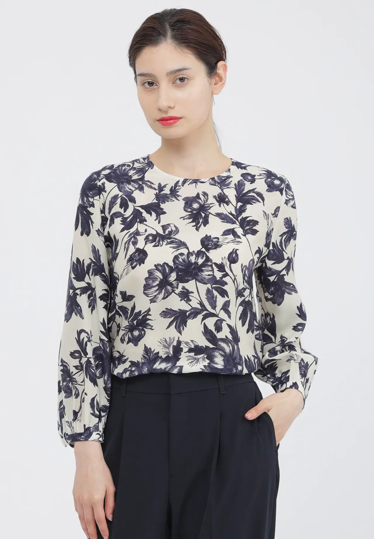 トップス Sheer Flower Jacquard Blouse Sheer Flower Print Blouse (Washable / Cool Touch) | Matsuya Ginza